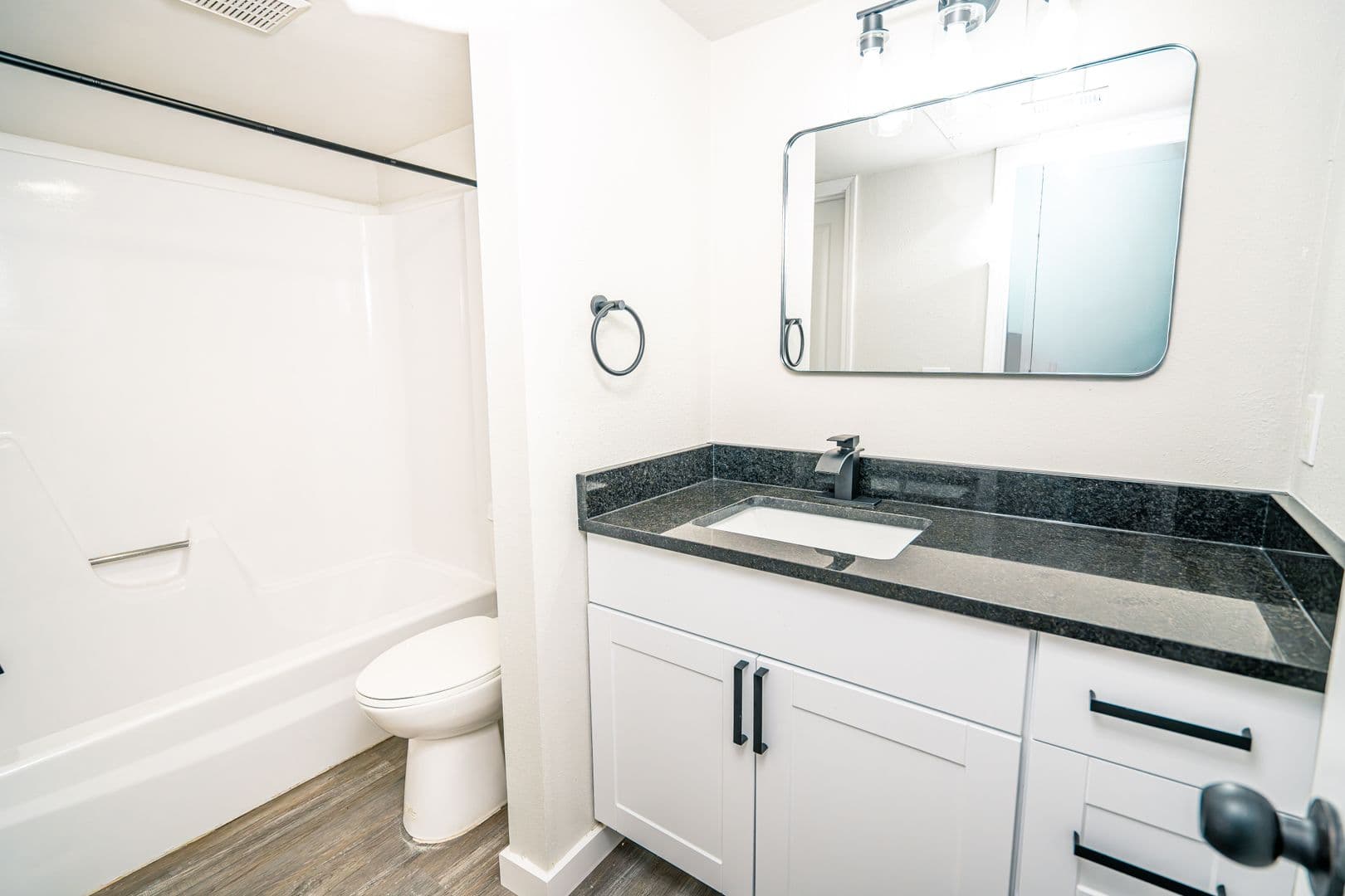 Tulsa Apartment: 1027 E. 41st St