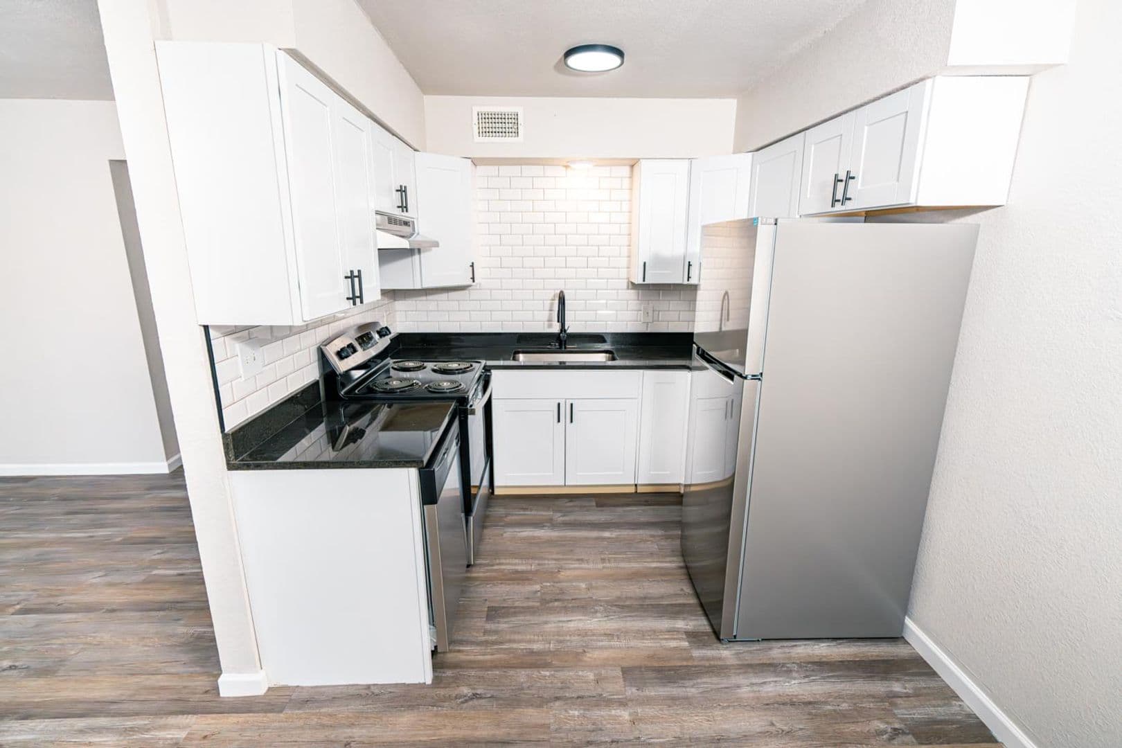 Tulsa Apartment: 1027 E. 41st St