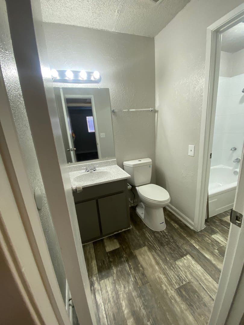 Tulsa Apartment: 1337 E. 61st Street