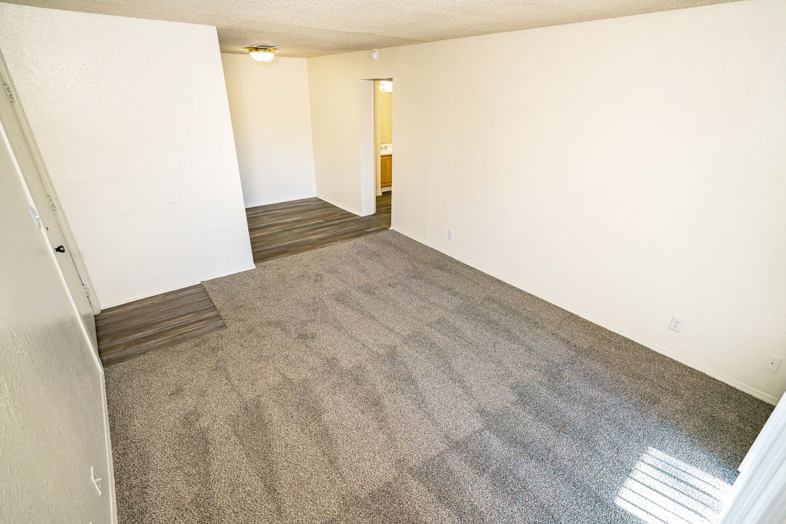 Tulsa Apartment: 1110 E. 60th St.