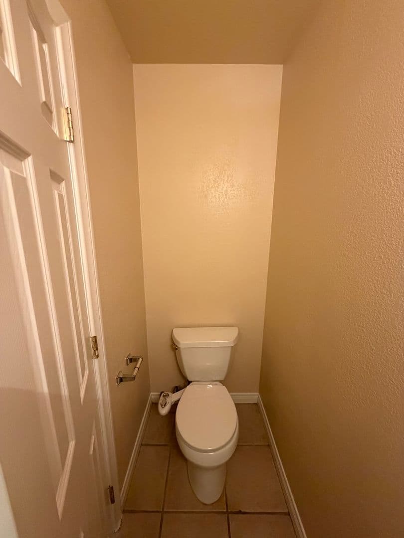 El Cajon Condo: 792 N. Mollison Ave #16