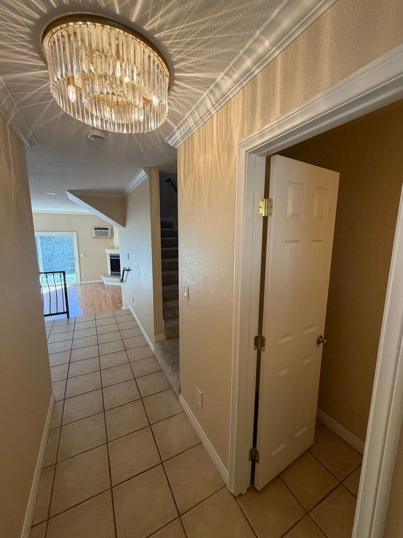 El Cajon Condo: 792 N. Mollison Ave #16