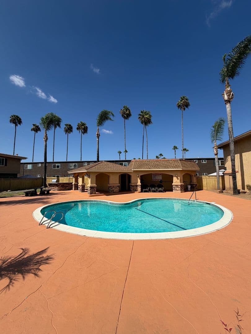 El Cajon Condo: 792 N. Mollison Ave #16