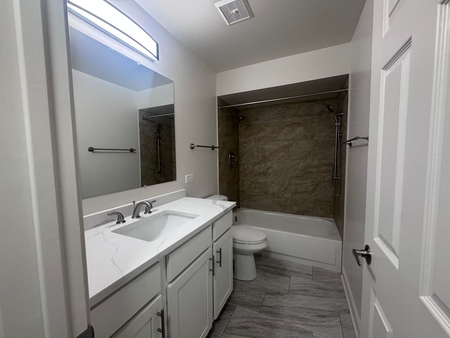 Elk Grove Village Apartment: 480 Eagle Drive