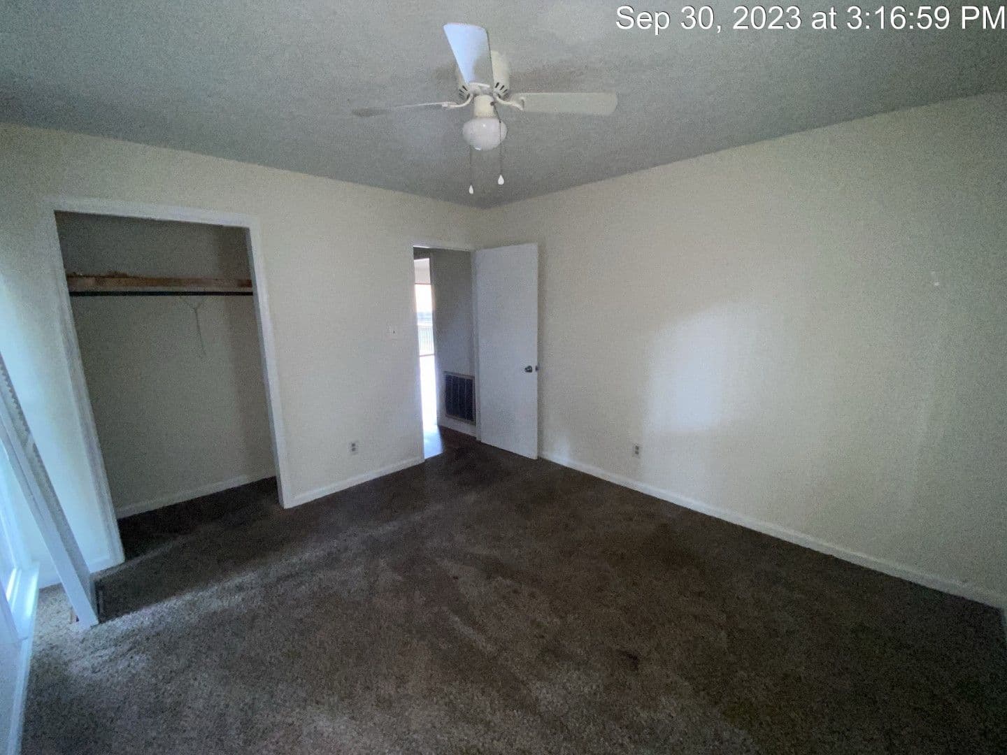 Fayetteville House: 912 Drew Court