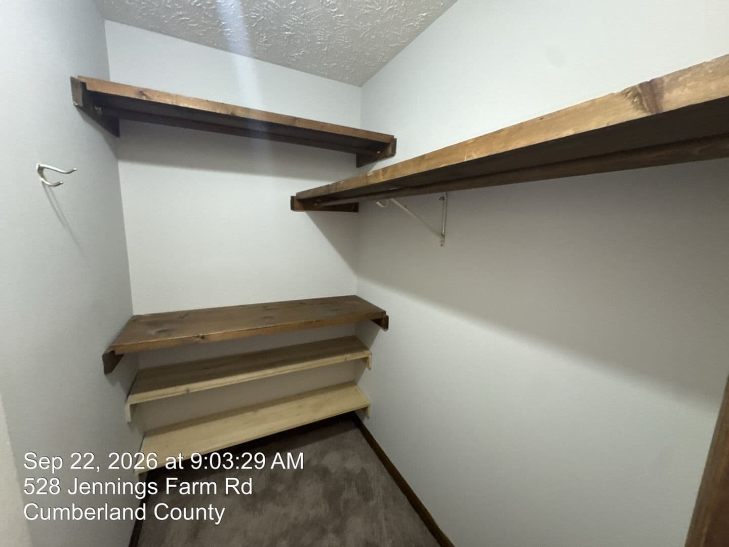 Fayetteville House: 528 Jennings Farm Road