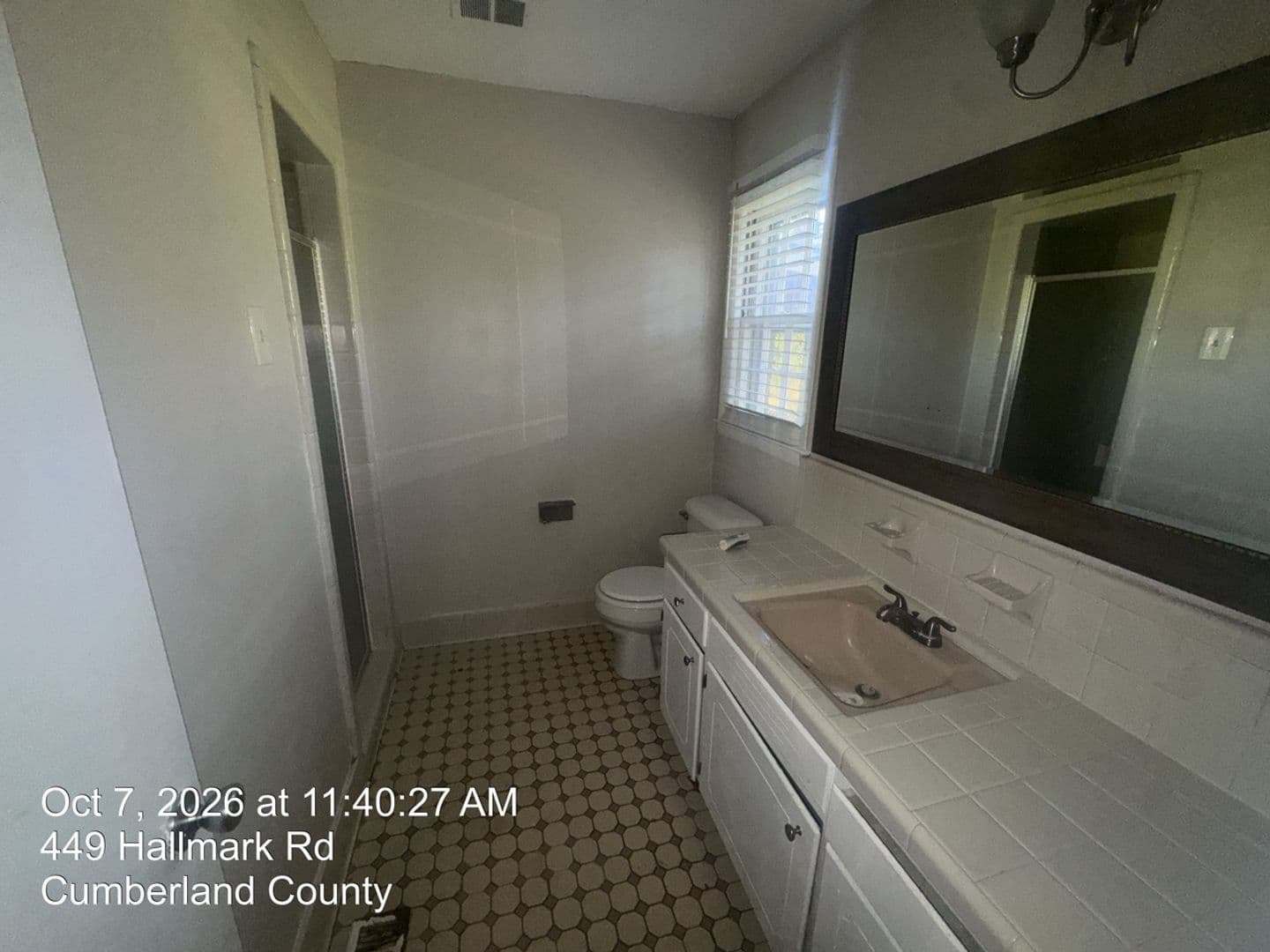 Fayetteville House: 449 Hallmark Road