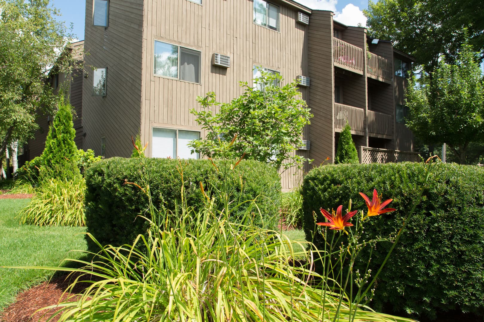 Merrimack Apartment: 10 Center Street