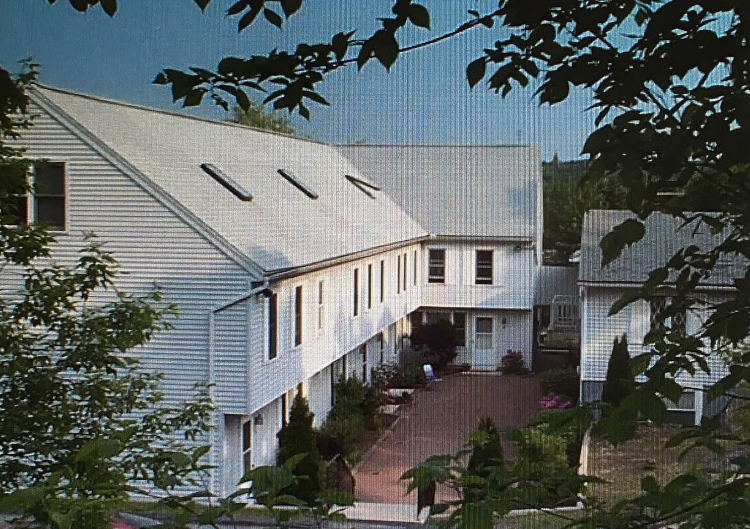 Derry Apartment: 39 South Main Street