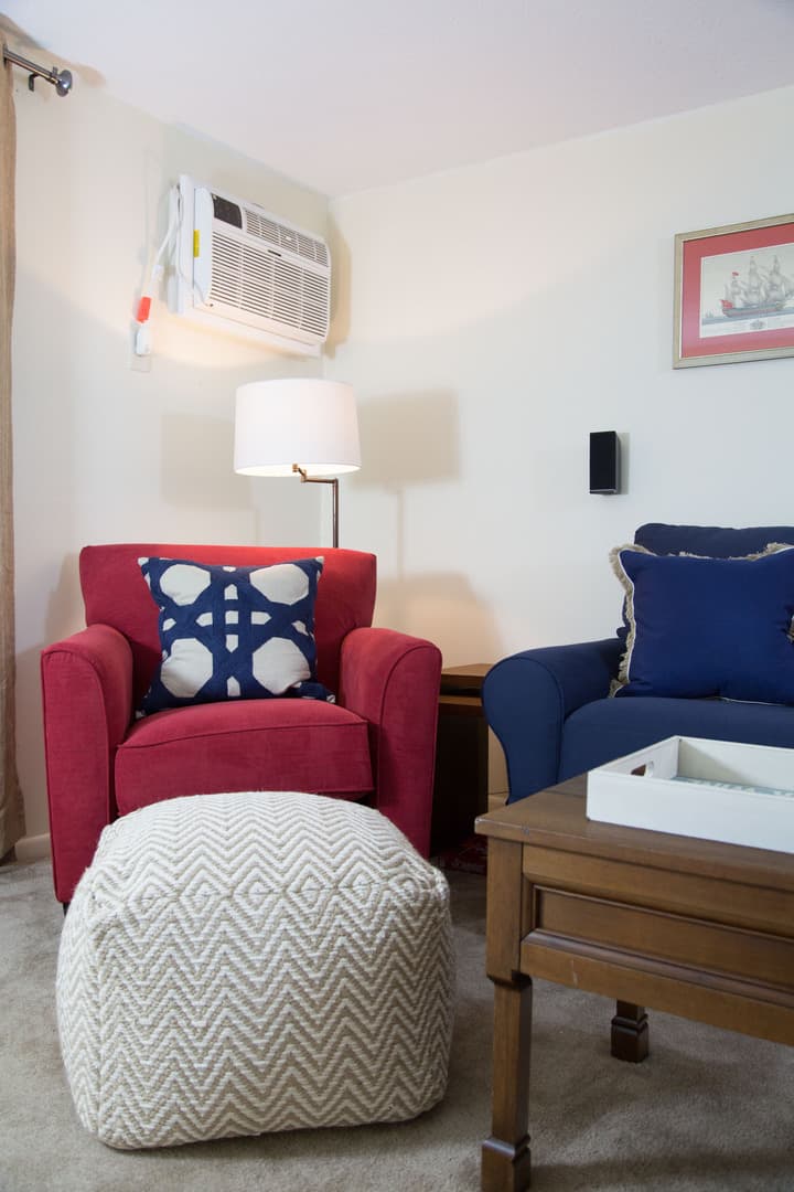 Merrimack Apartment: 10 Center Street