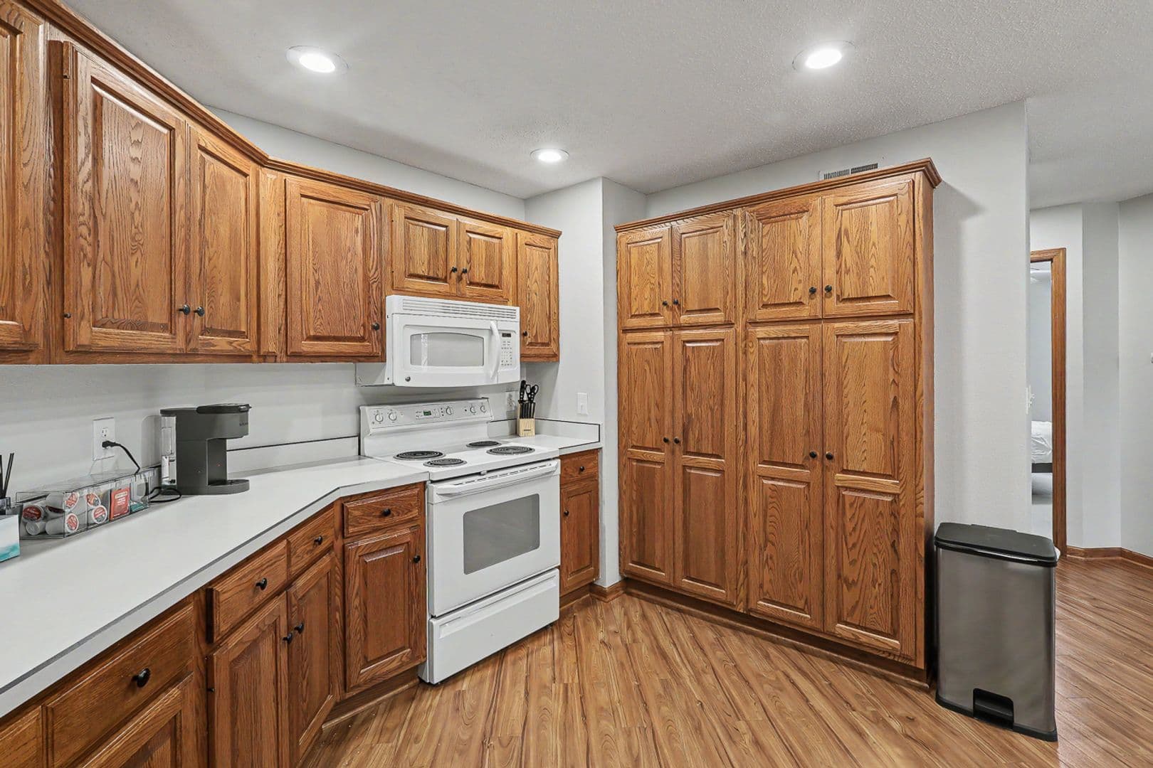 Pella House: 612 Bos Landen Drive Unit 5A