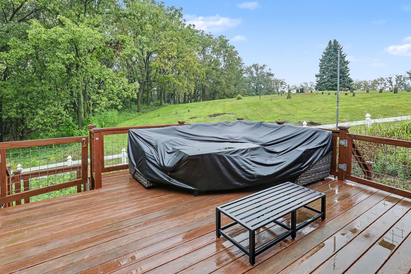 Pella House: 285 240th Place