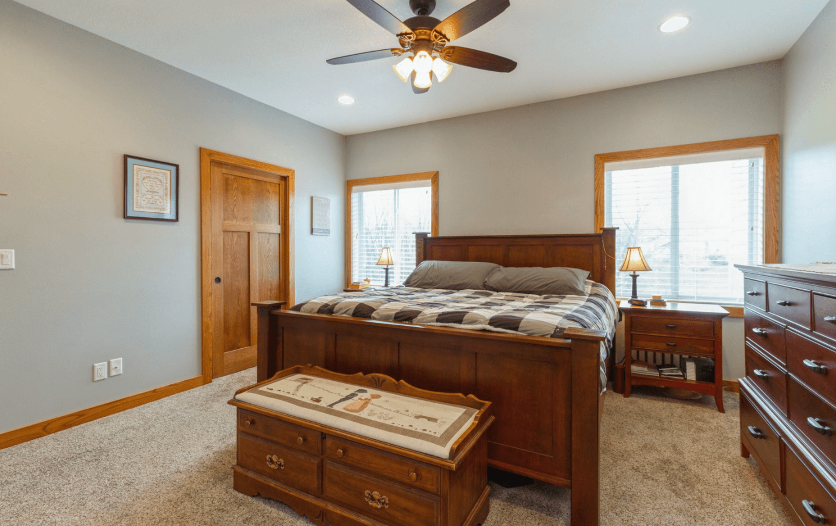 Pella Apartment: 111 Glenwood St.