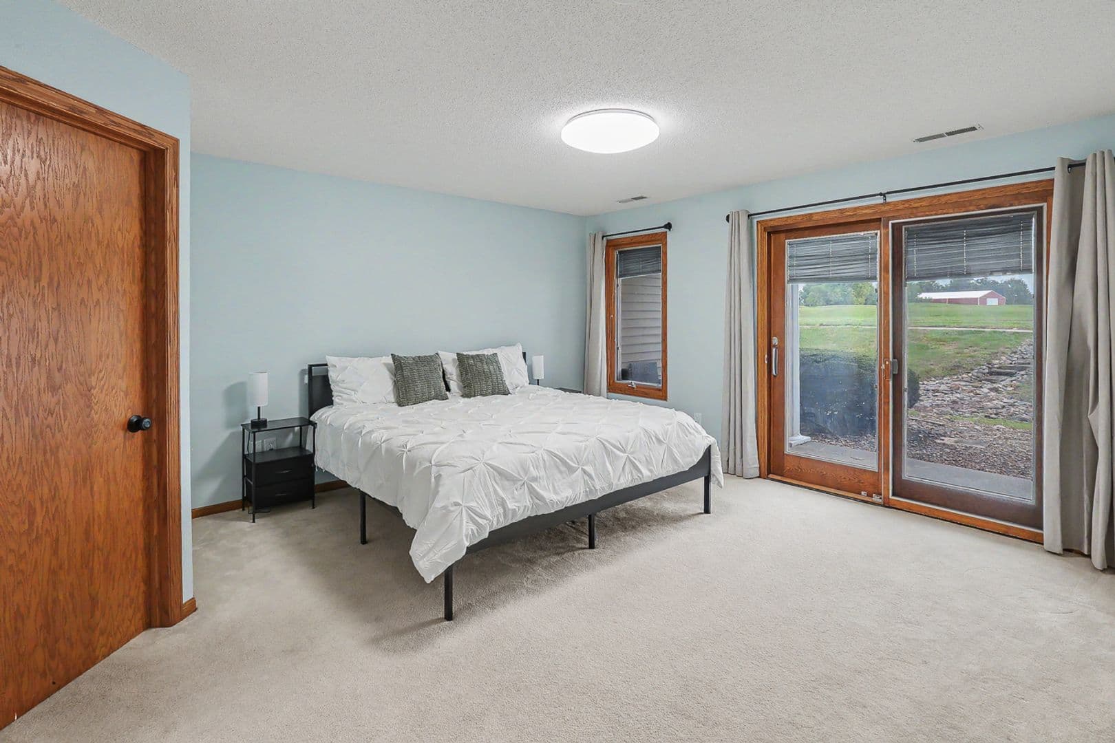 Pella House: 612 Bos Landen Drive Unit 5A