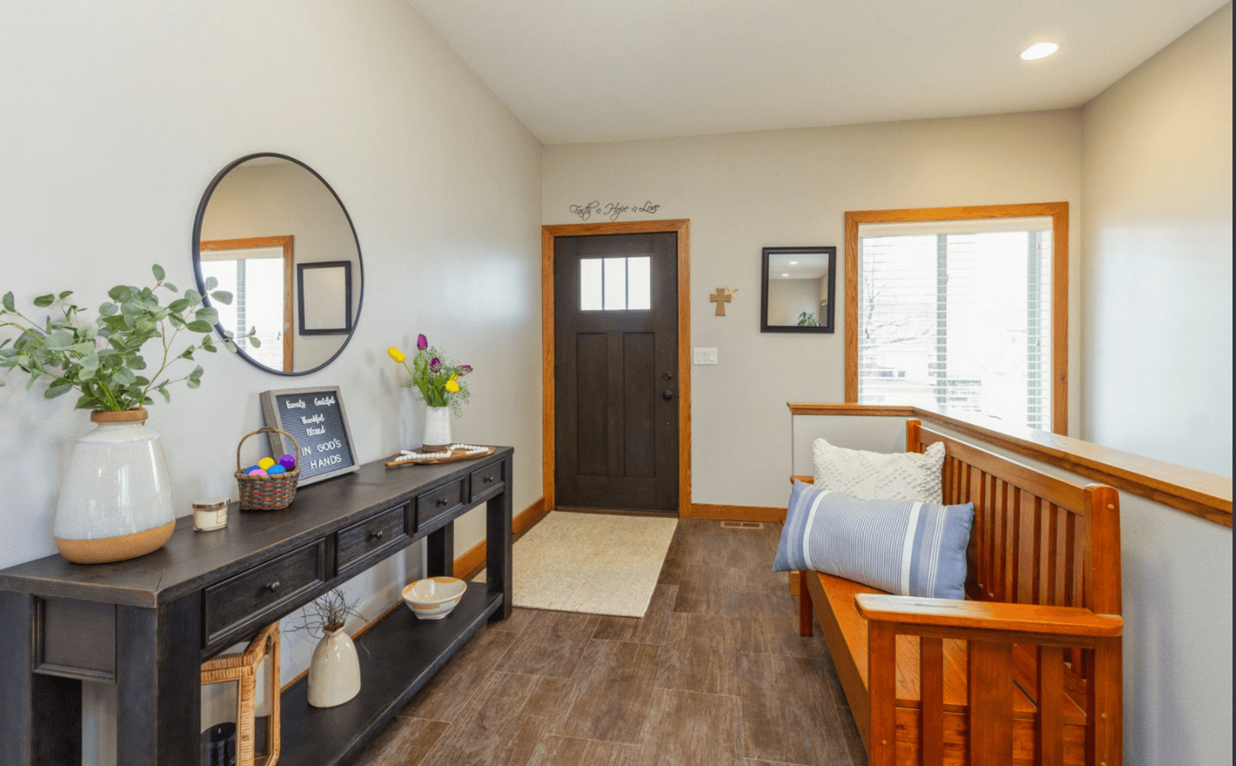 Pella Apartment: 111 Glenwood St.
