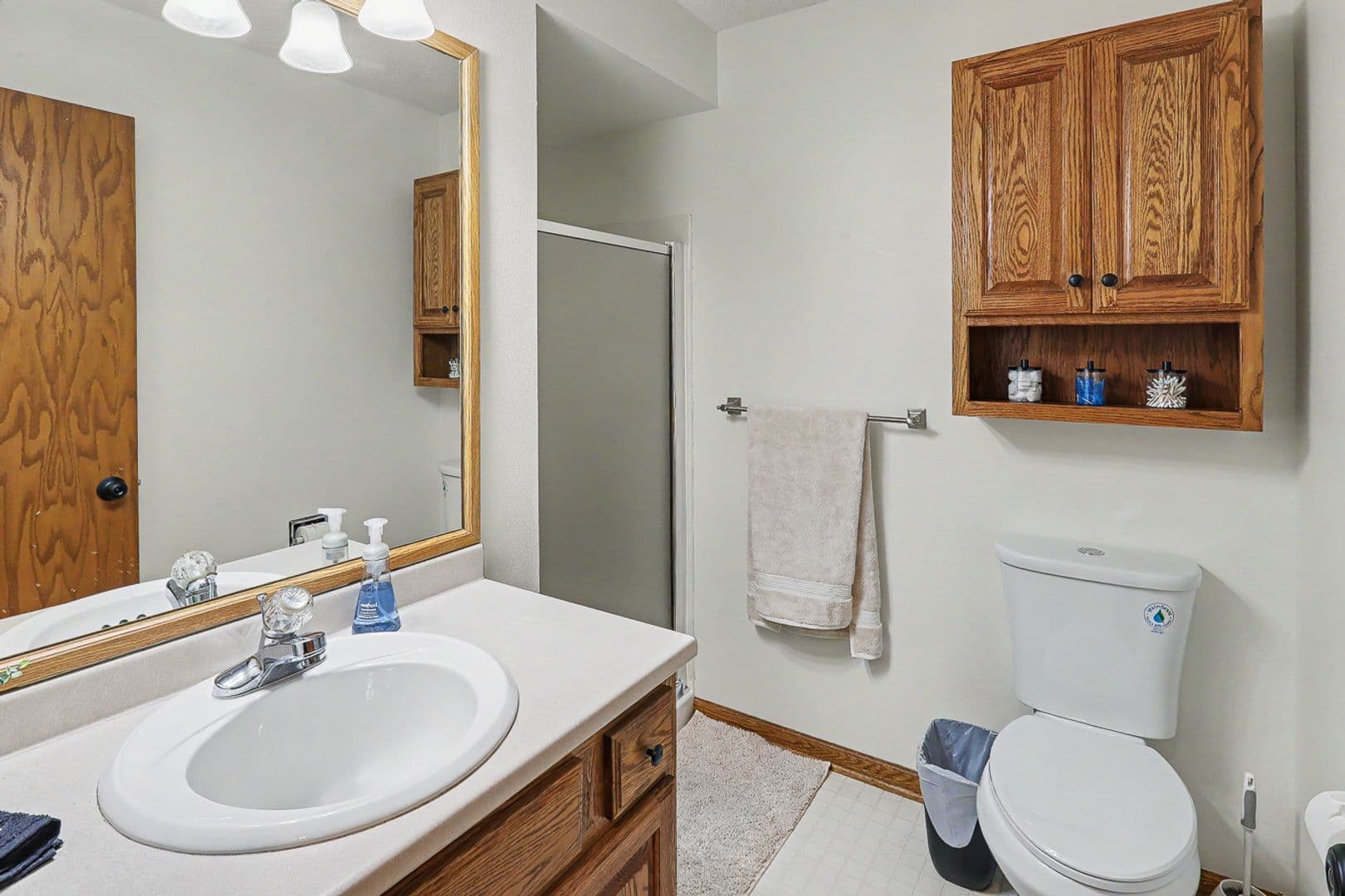 Pella House: 612 Bos Landen Drive Unit 5A