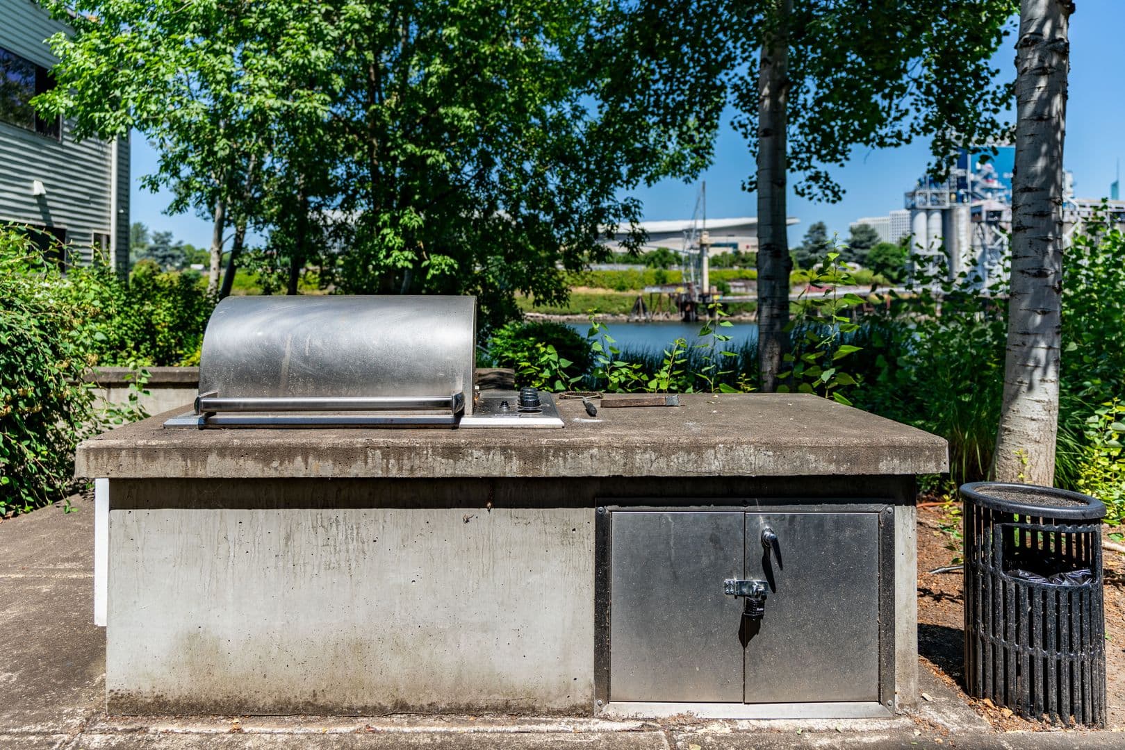 Portland House: 820 NW Naito Parkway G5