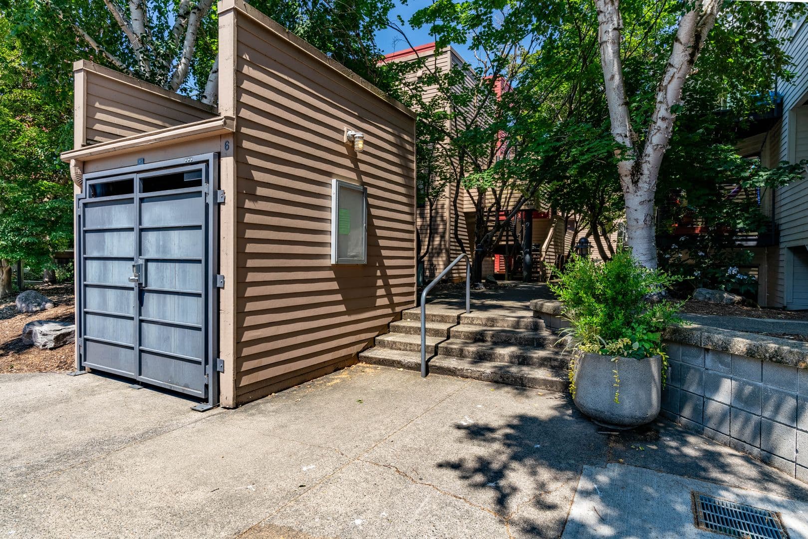 Portland House: 820 NW Naito Parkway G5