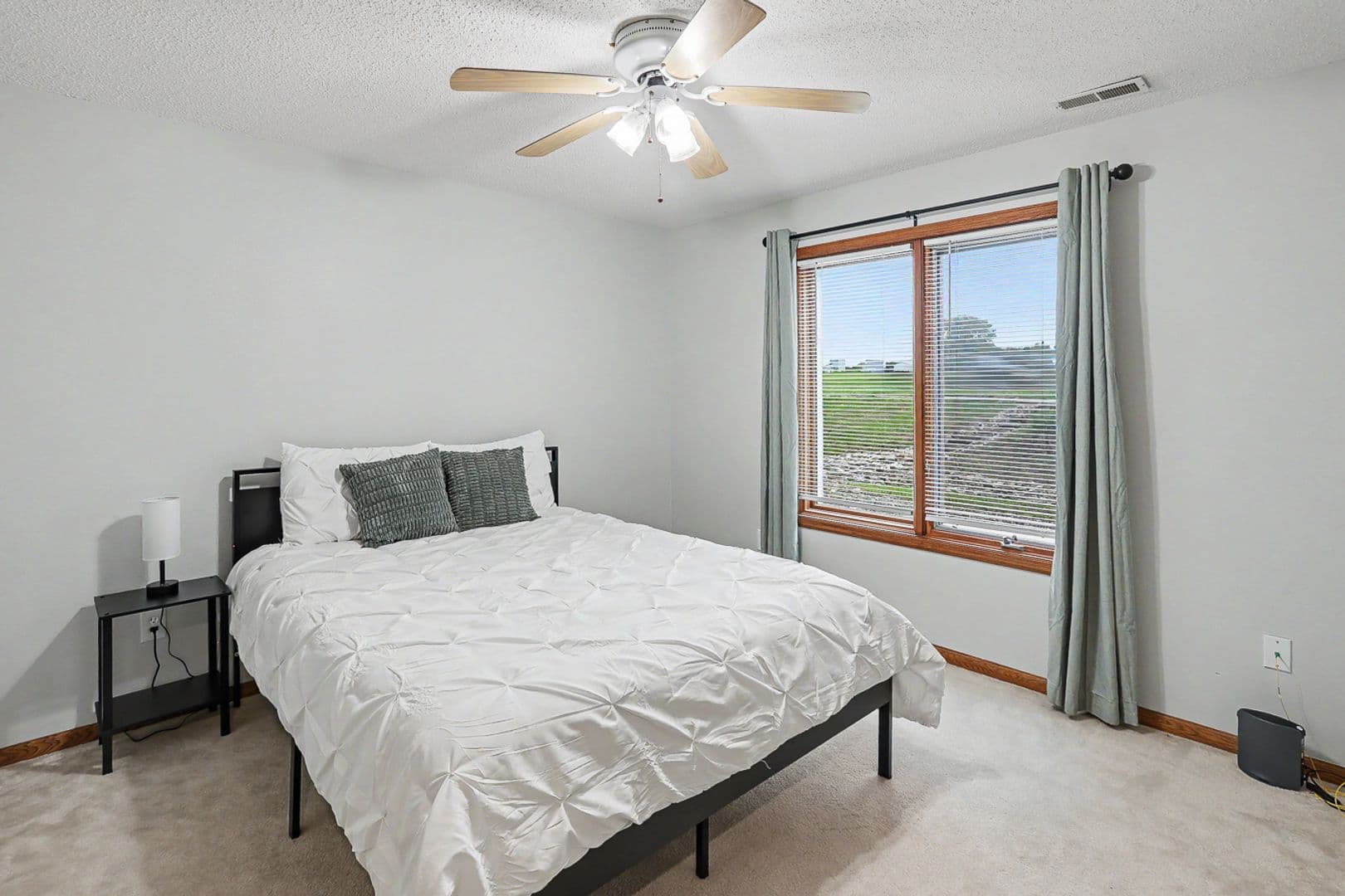 Pella House: 612 Bos Landen Drive Unit 5A