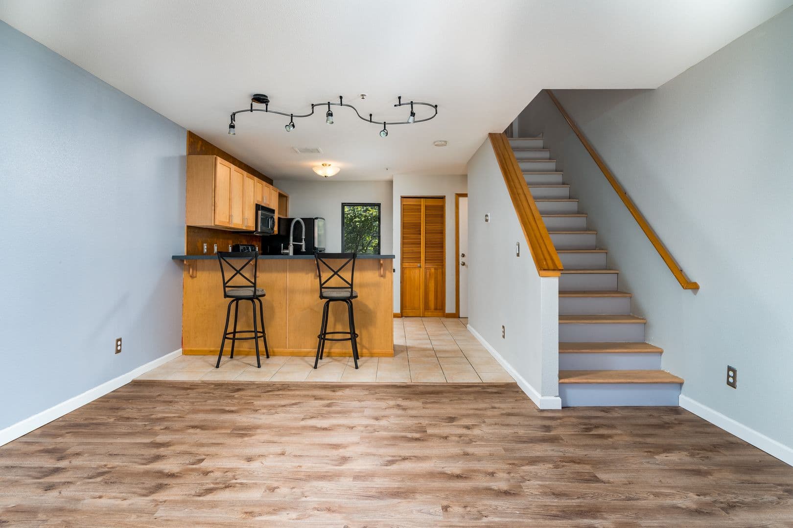 Portland House: 820 NW Naito Parkway G5