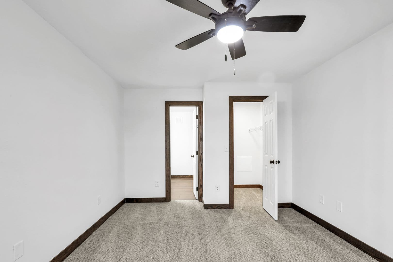 Pella Apartment: 340 East 13th Street