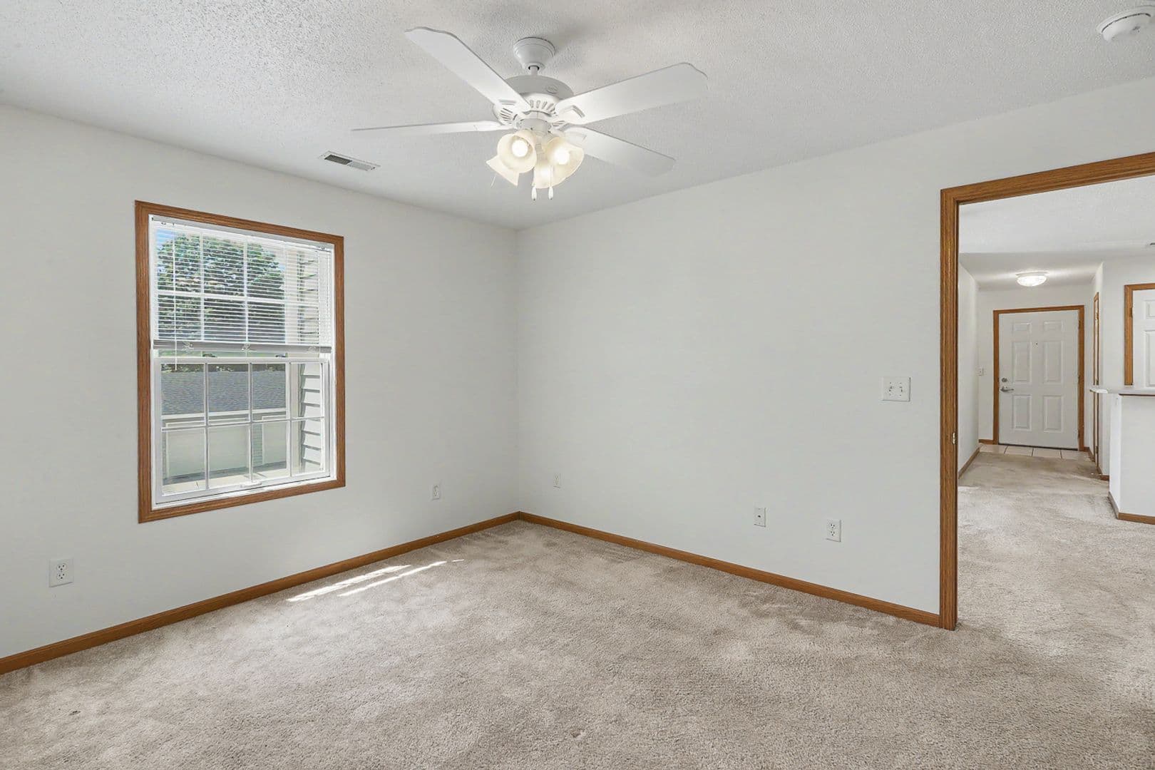 Pella Apartment: 340 East 13th Street