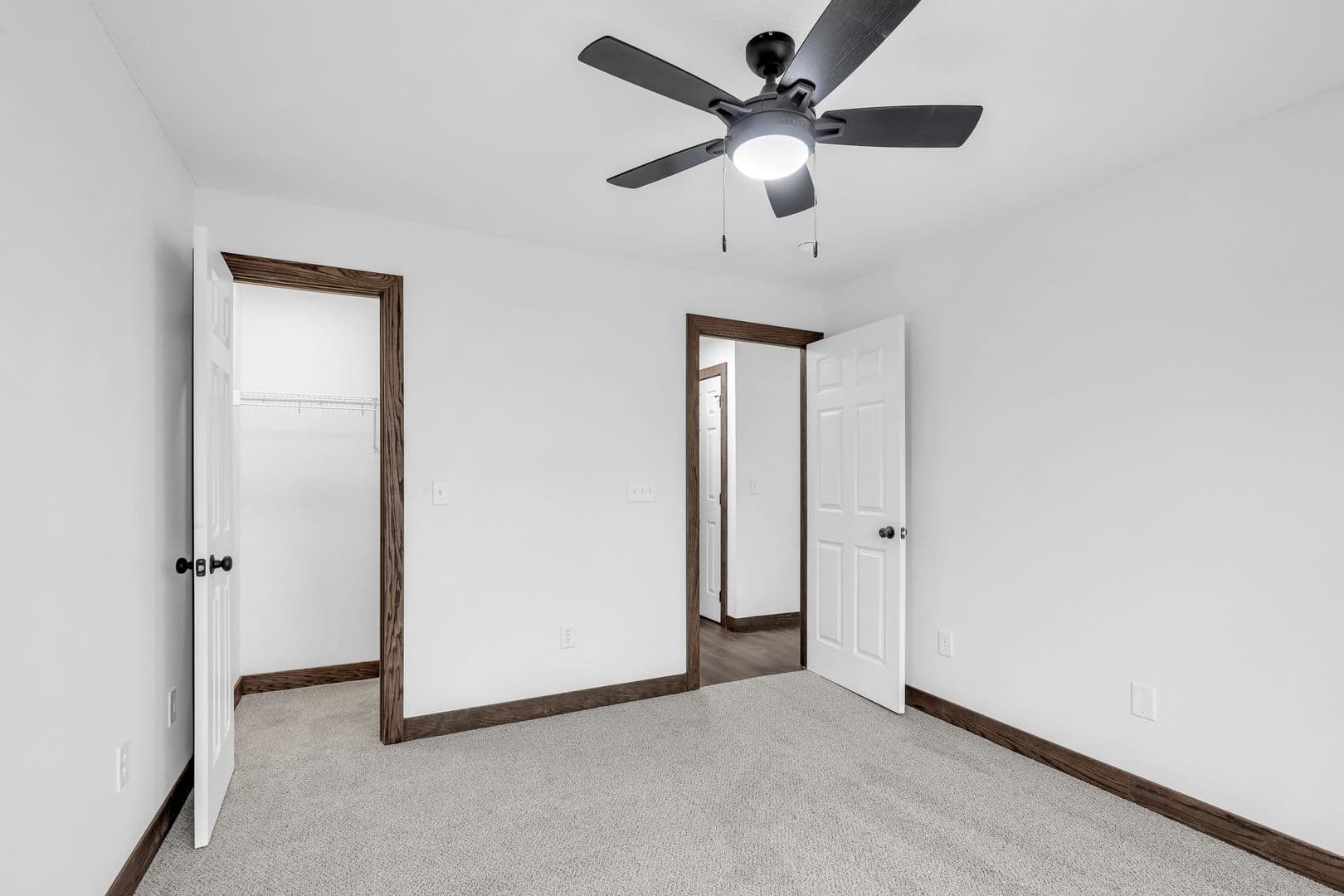 Pella Apartment: 340 East 13th Street