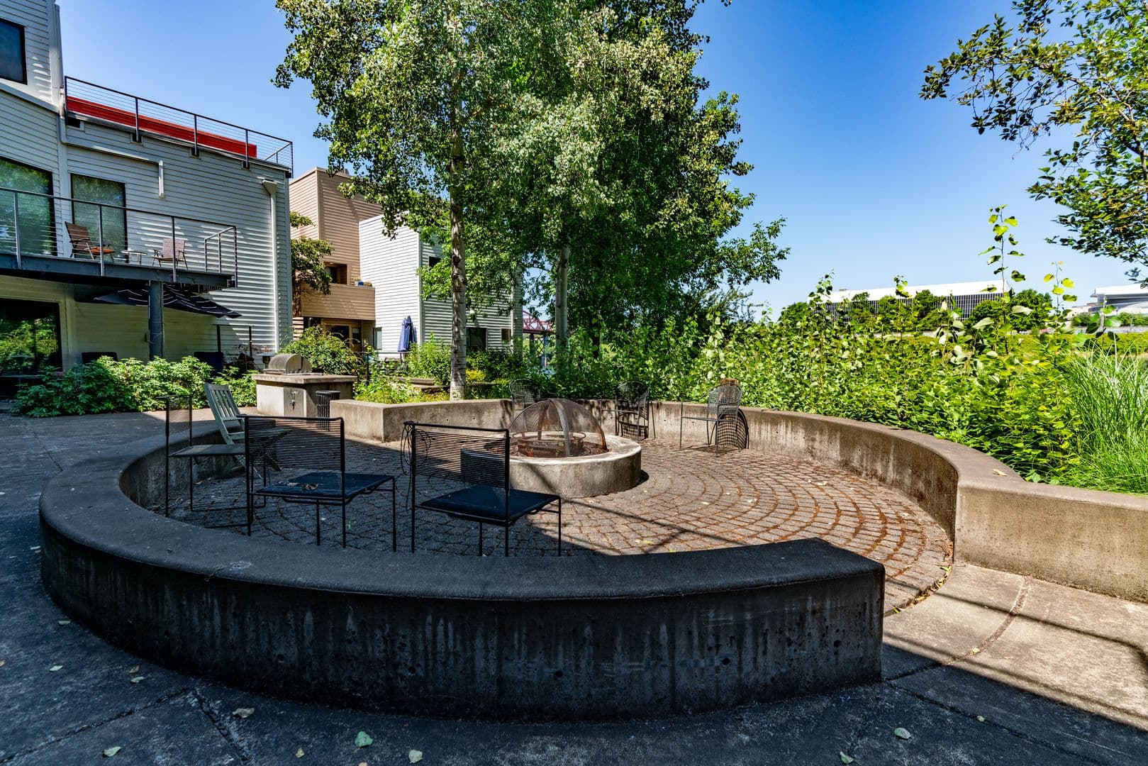 Portland House: 820 NW Naito Parkway G5