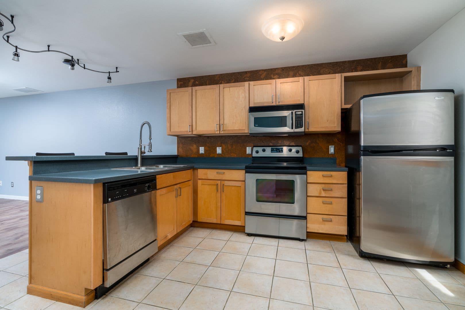 Portland House: 820 NW Naito Parkway G5