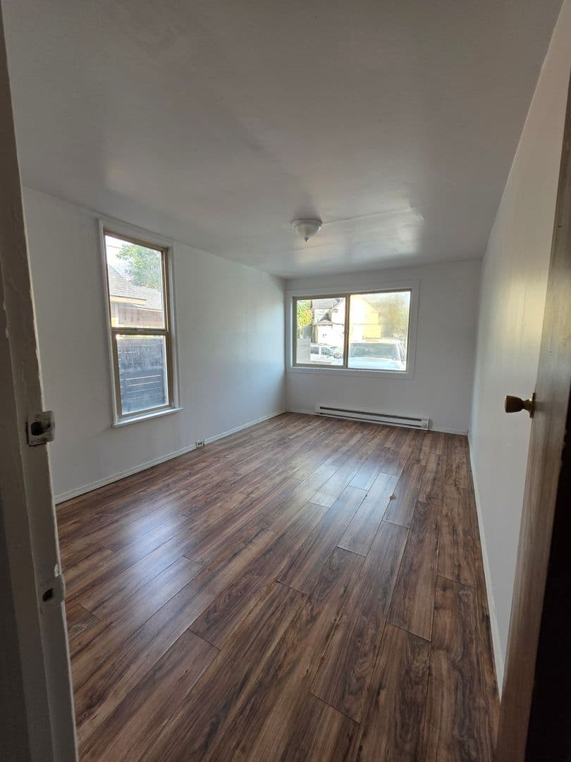 Walla Walla Apartment: 317 Chase Ave