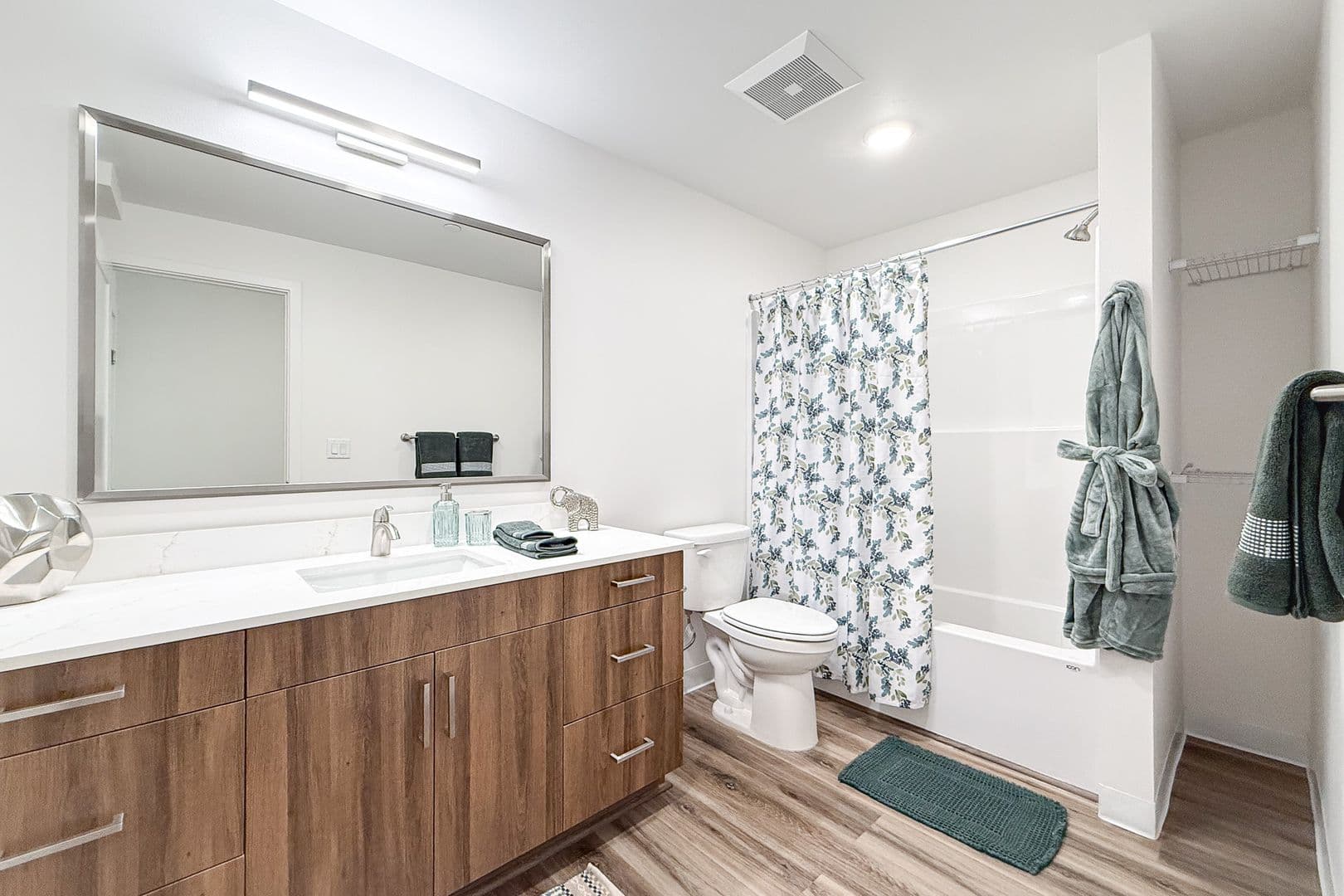 Kennewick Apartment: 3605 S Zintel Way