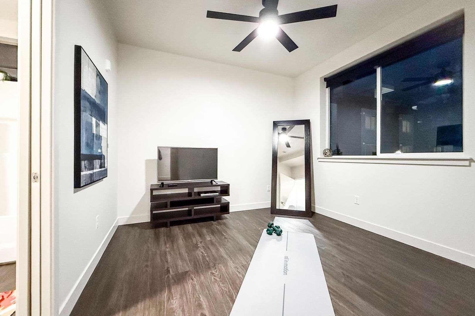 Kennewick Townhome: 212 N Elm St