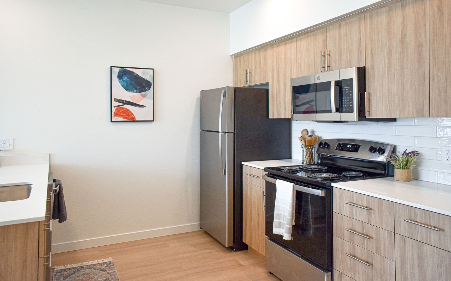 College Place Apartment: 806 S College Ave