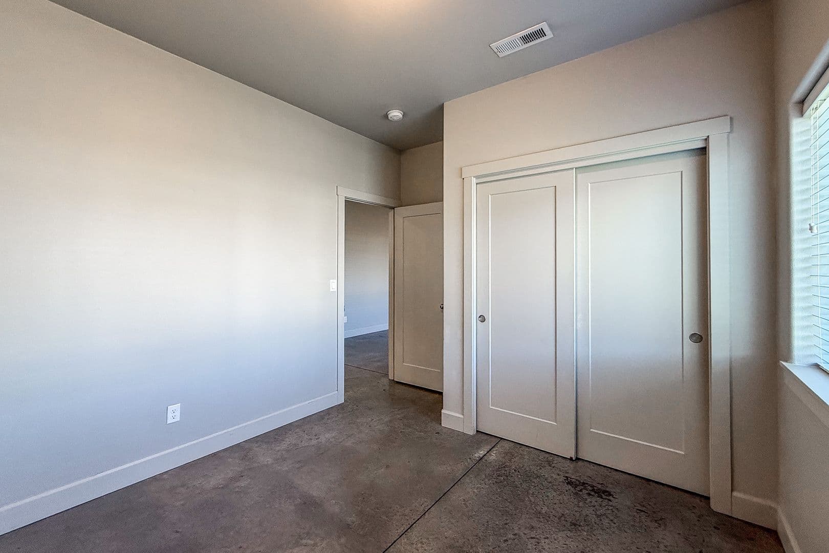 Richland Townhome: 701 Symons Street