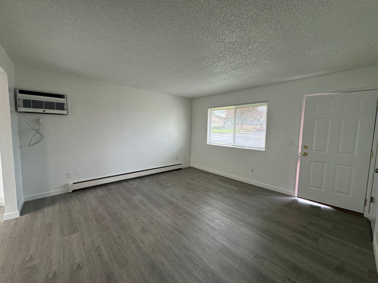 Clarkston Apartment: 1222 Highland Ave