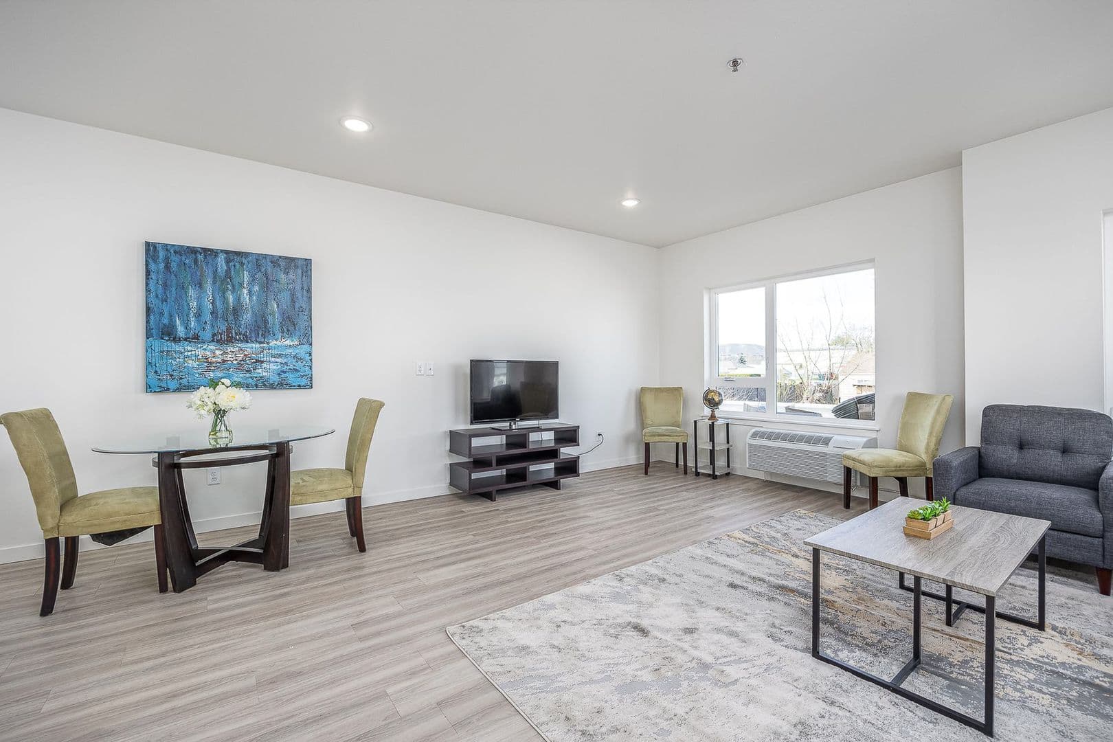 Richland Apartment: 1148 - 1156 Columbia Park Trail