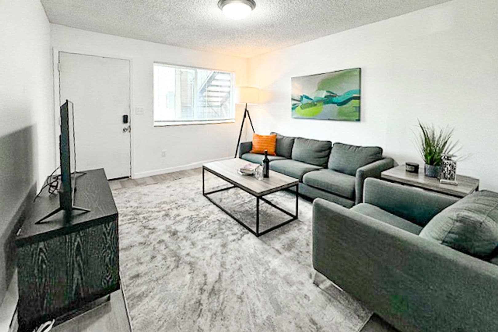 Pullman Apartment: 1016 SE Latah St