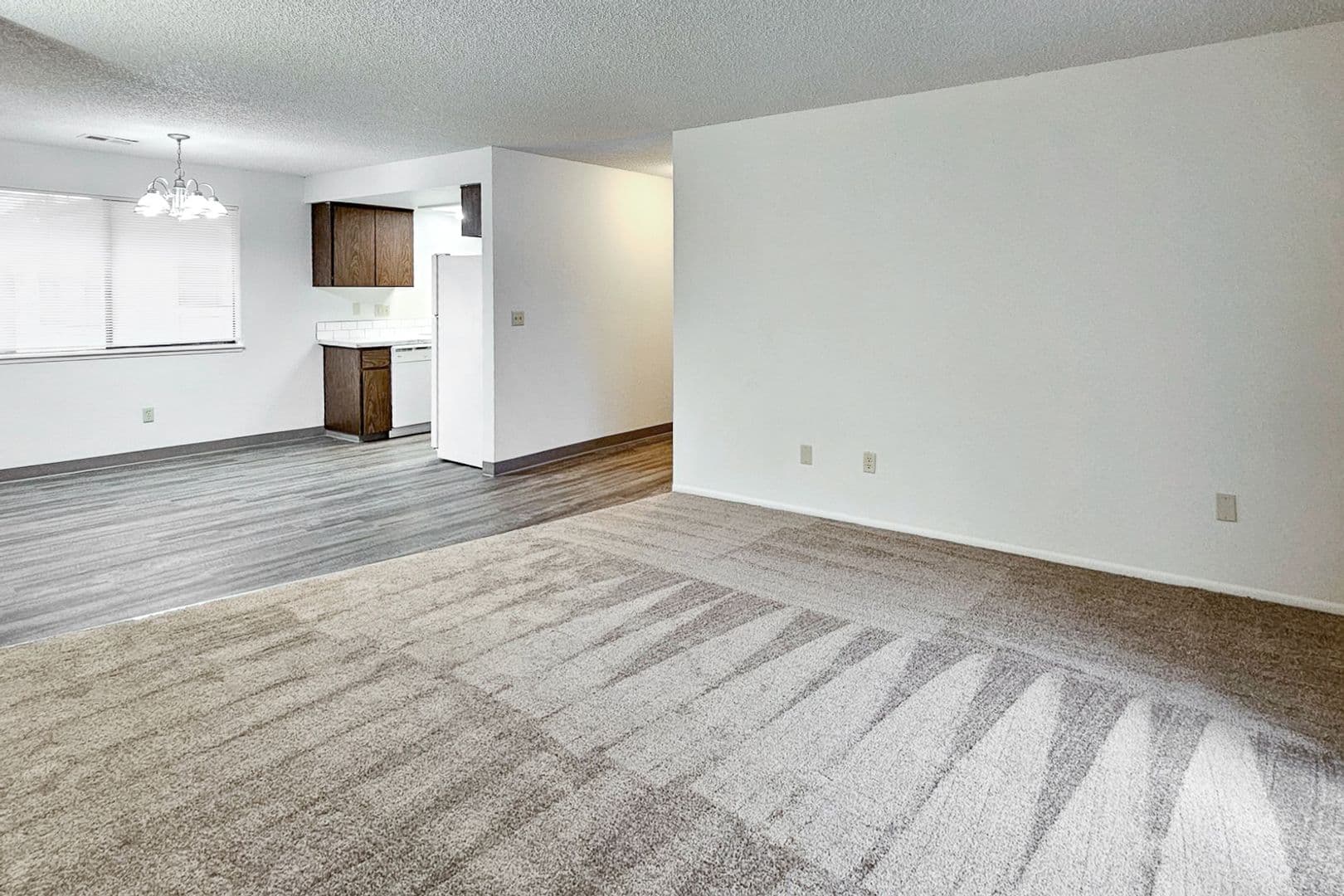 Kennewick Apartment: 801 N Tweedt St