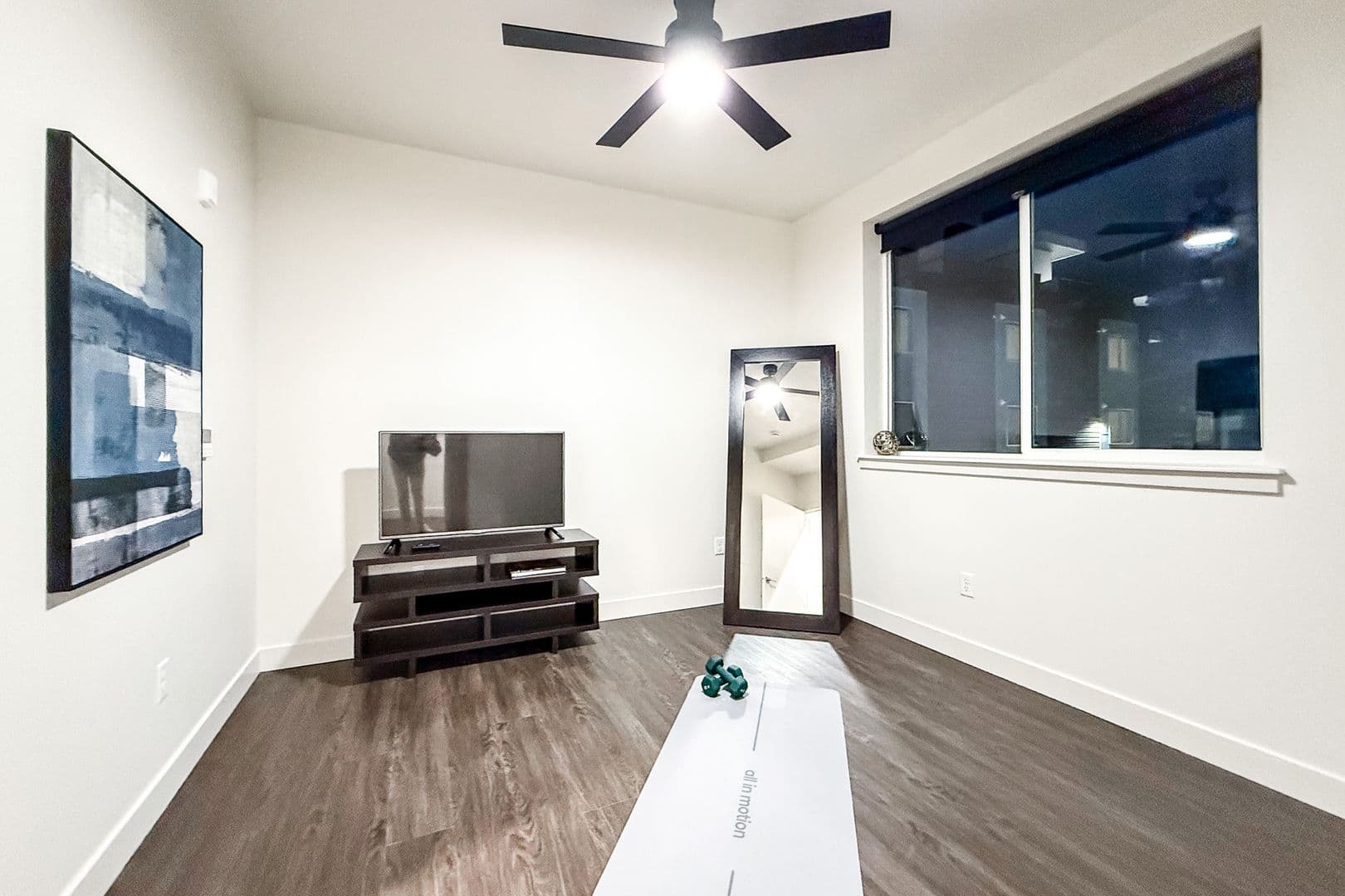 Kennewick Townhome: 212 N Elm St