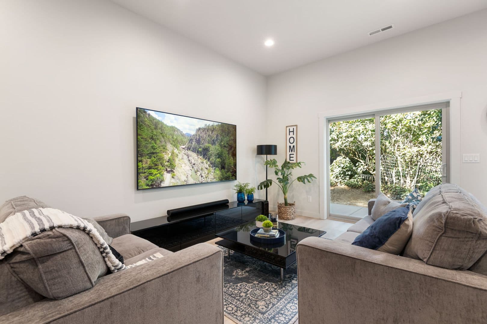 Prosser Condo: 915-959 Hidden Lane PR