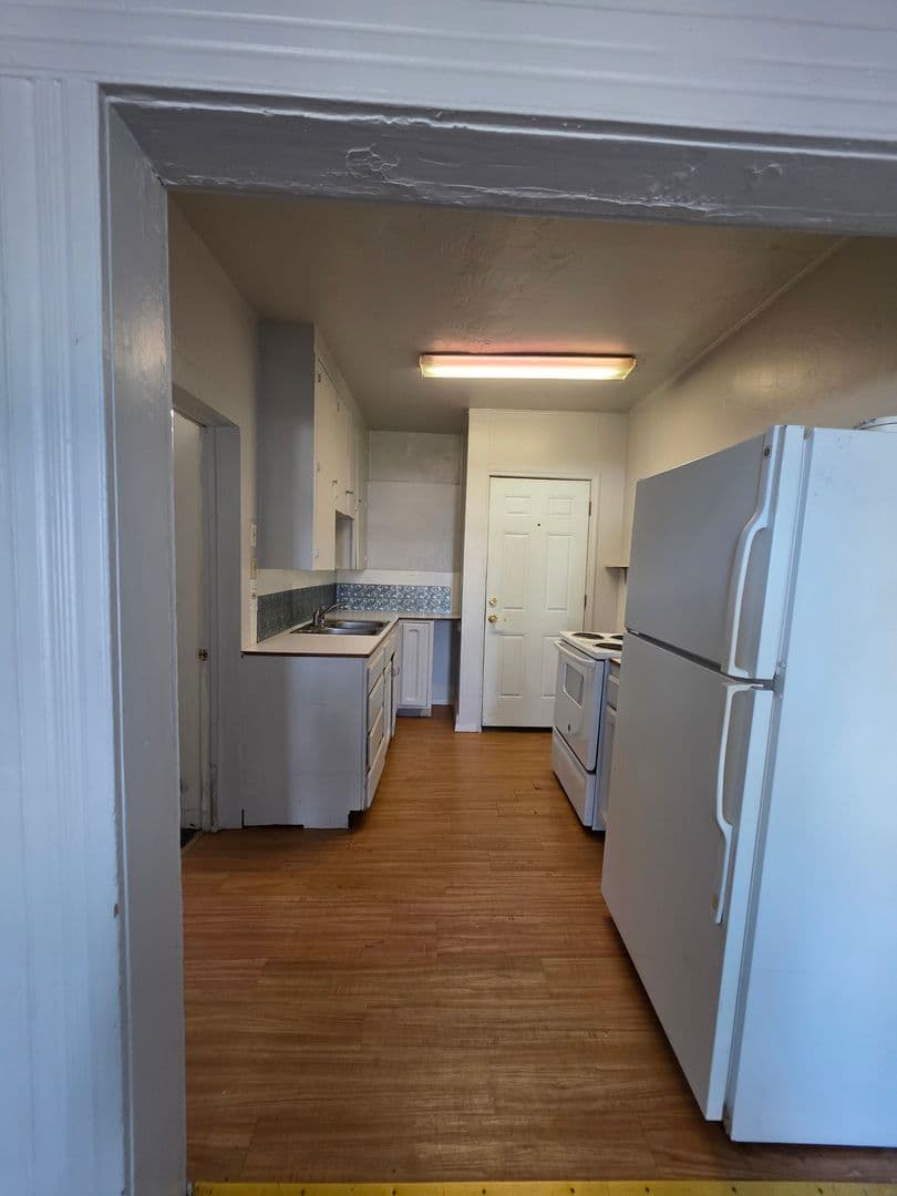 Walla Walla Apartment: 330 S 4th Ave