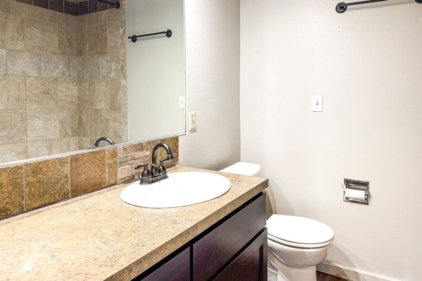 Kennewick Multiplex: 2106 W Grand Ronde Ave