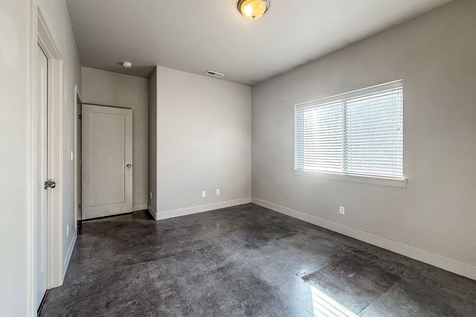 Richland Townhome: 701 Symons Street