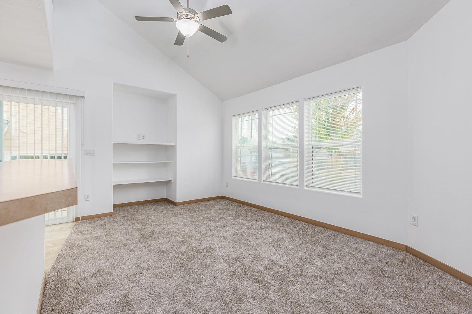 Kennewick Townhome: 3426 W 7th Ave