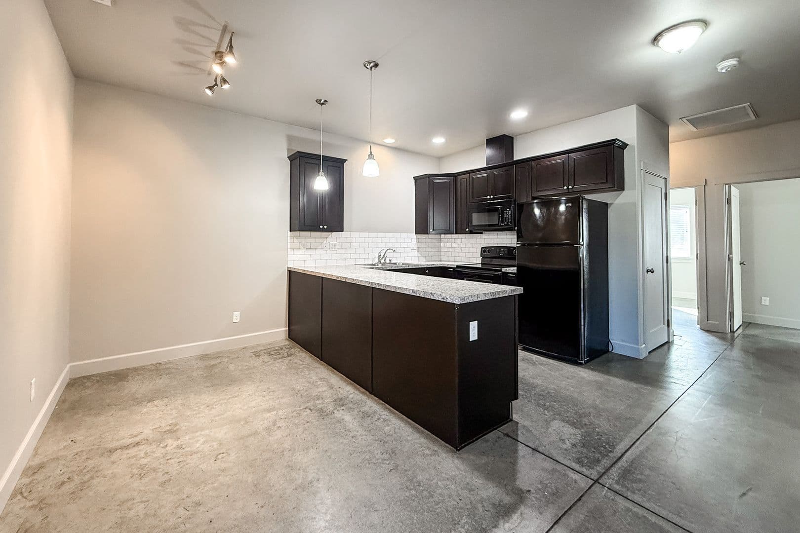 Richland Townhome: 701 Symons Street