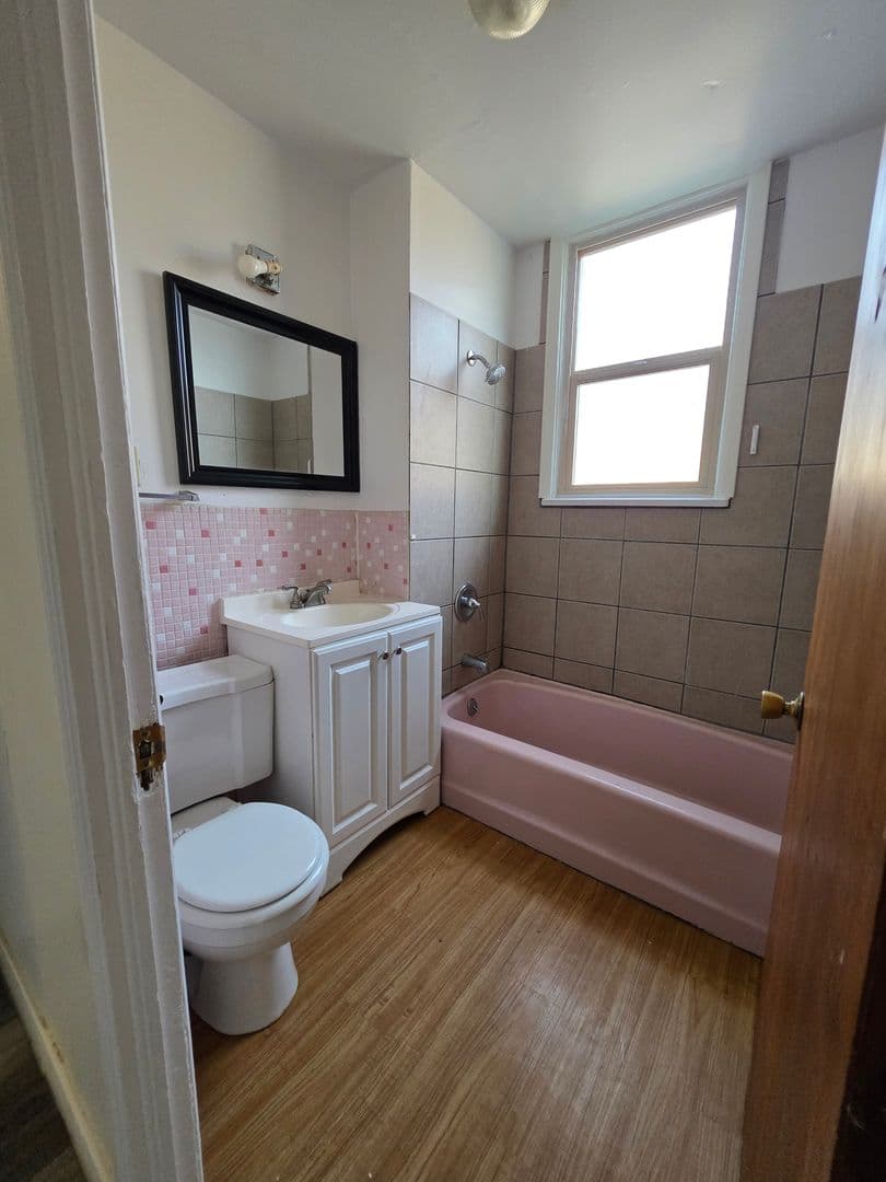 Walla Walla Apartment: 317 Chase Ave