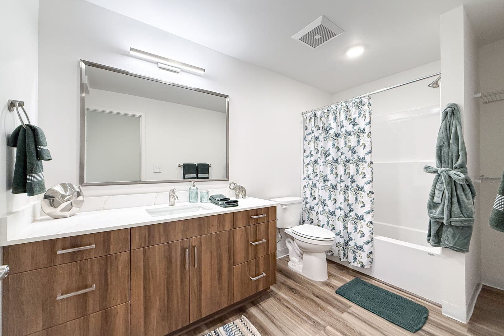 Kennewick Apartment: 3605 S Zintel Way