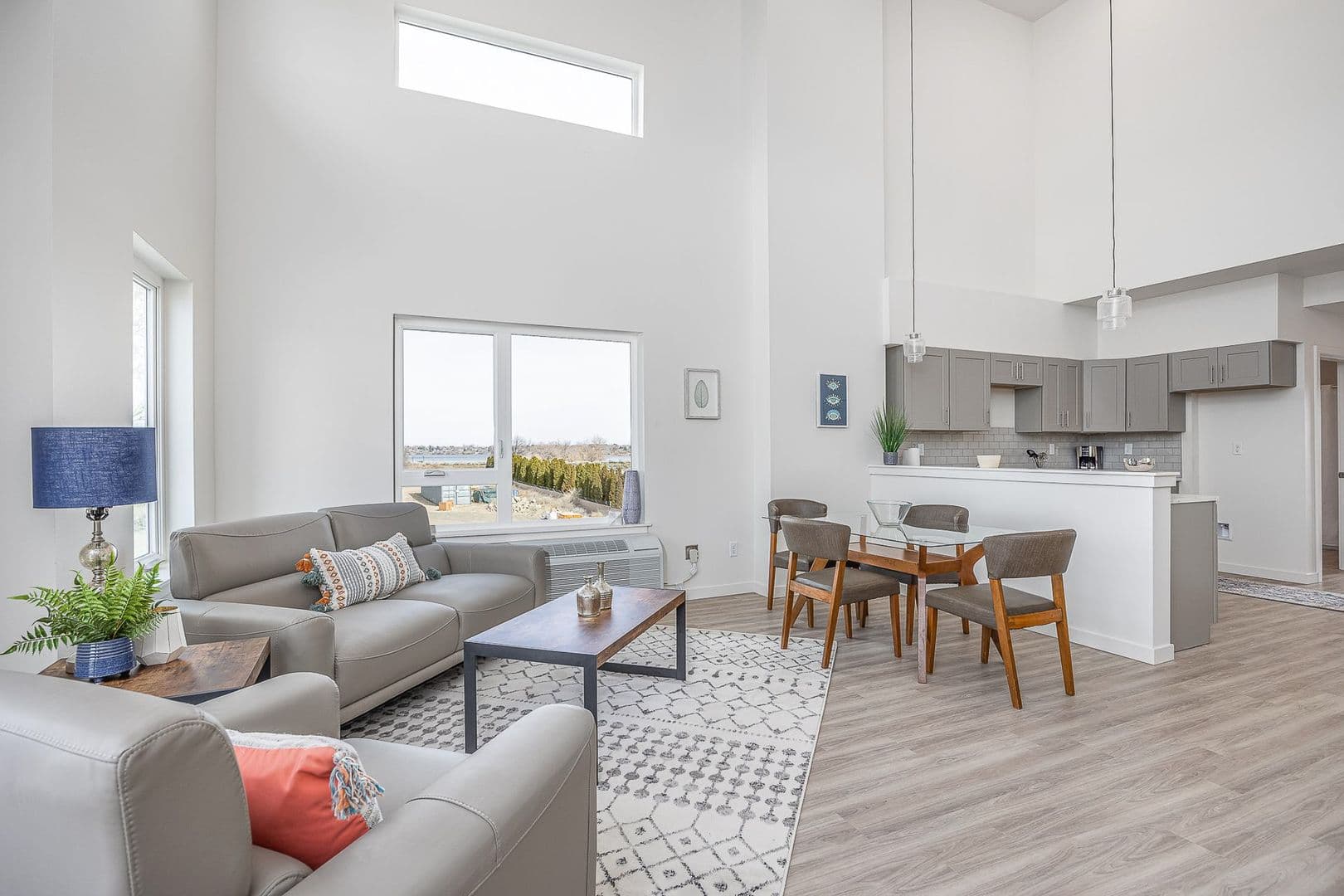 Richland Apartment: 1148 - 1156 Columbia Park Trail