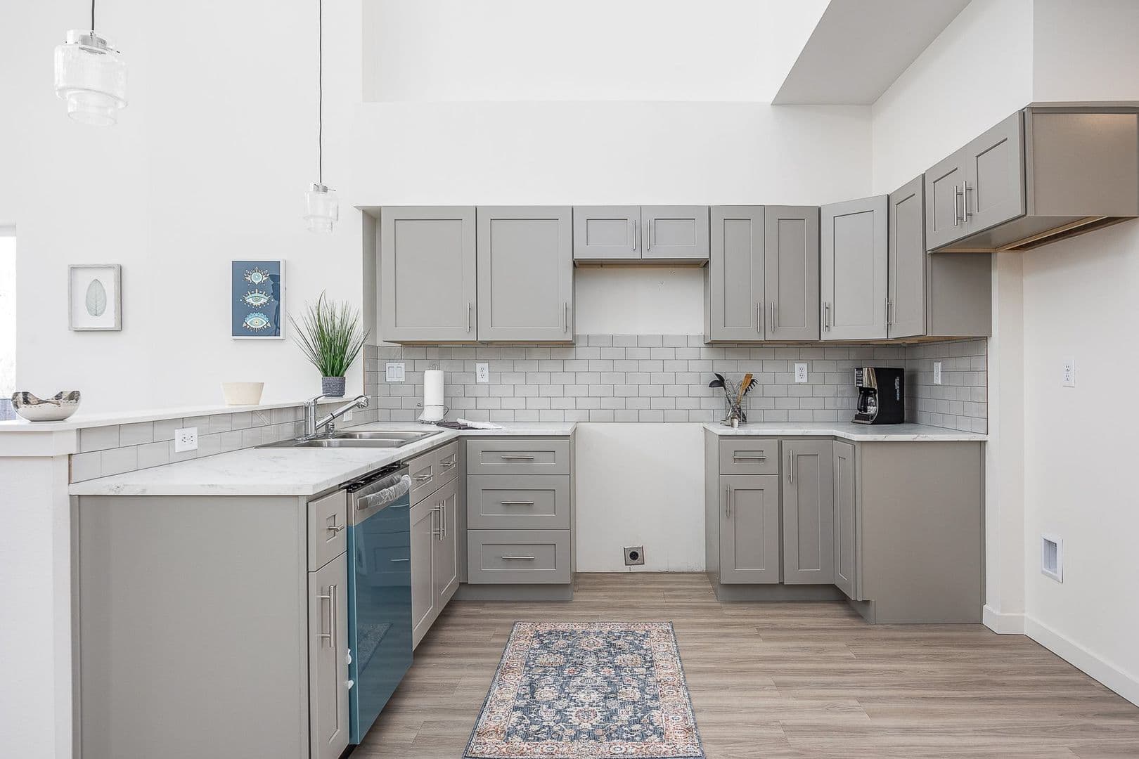 Richland Apartment: 1148 - 1156 Columbia Park Trail