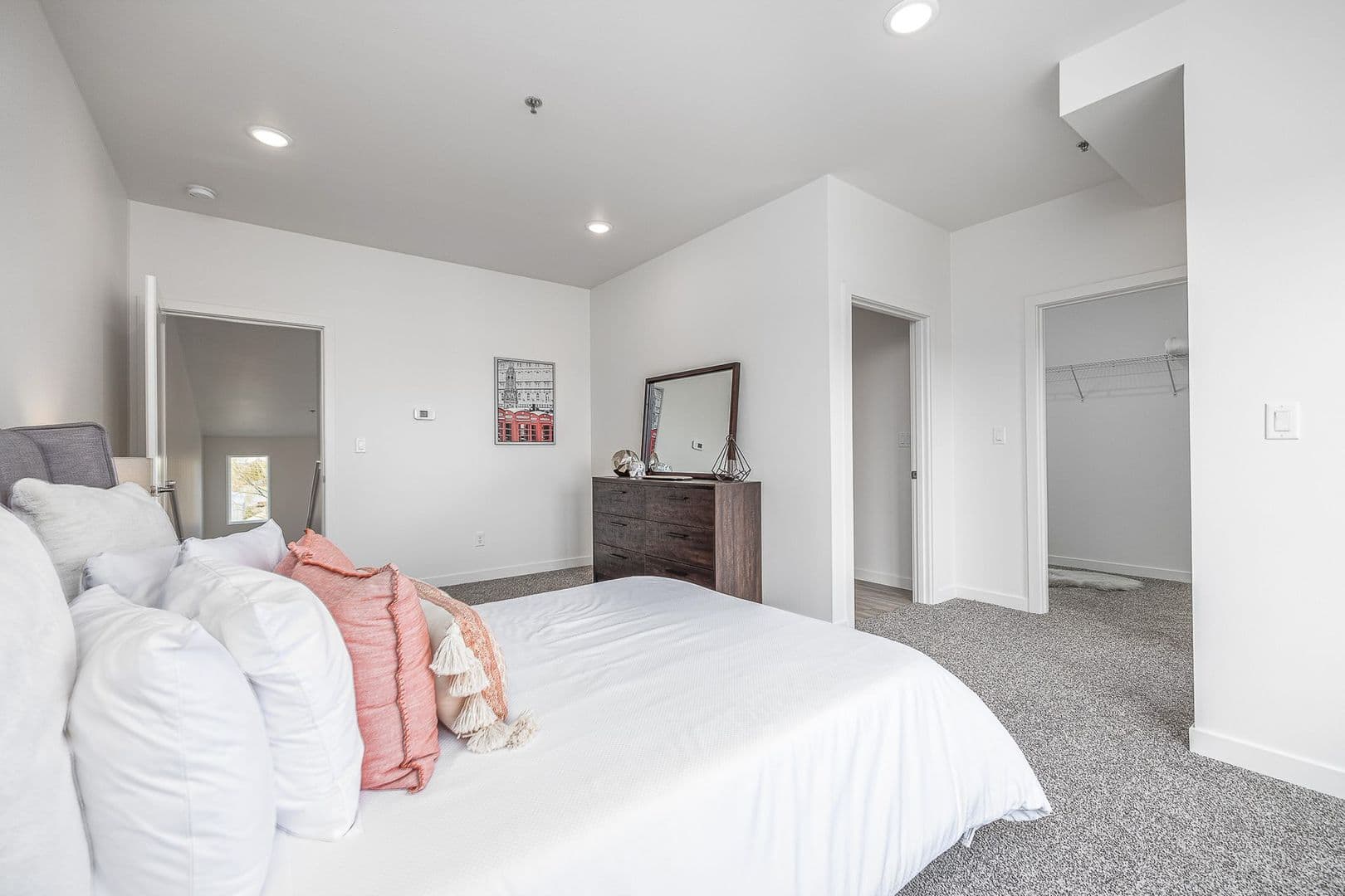Richland Apartment: 1148 - 1156 Columbia Park Trail